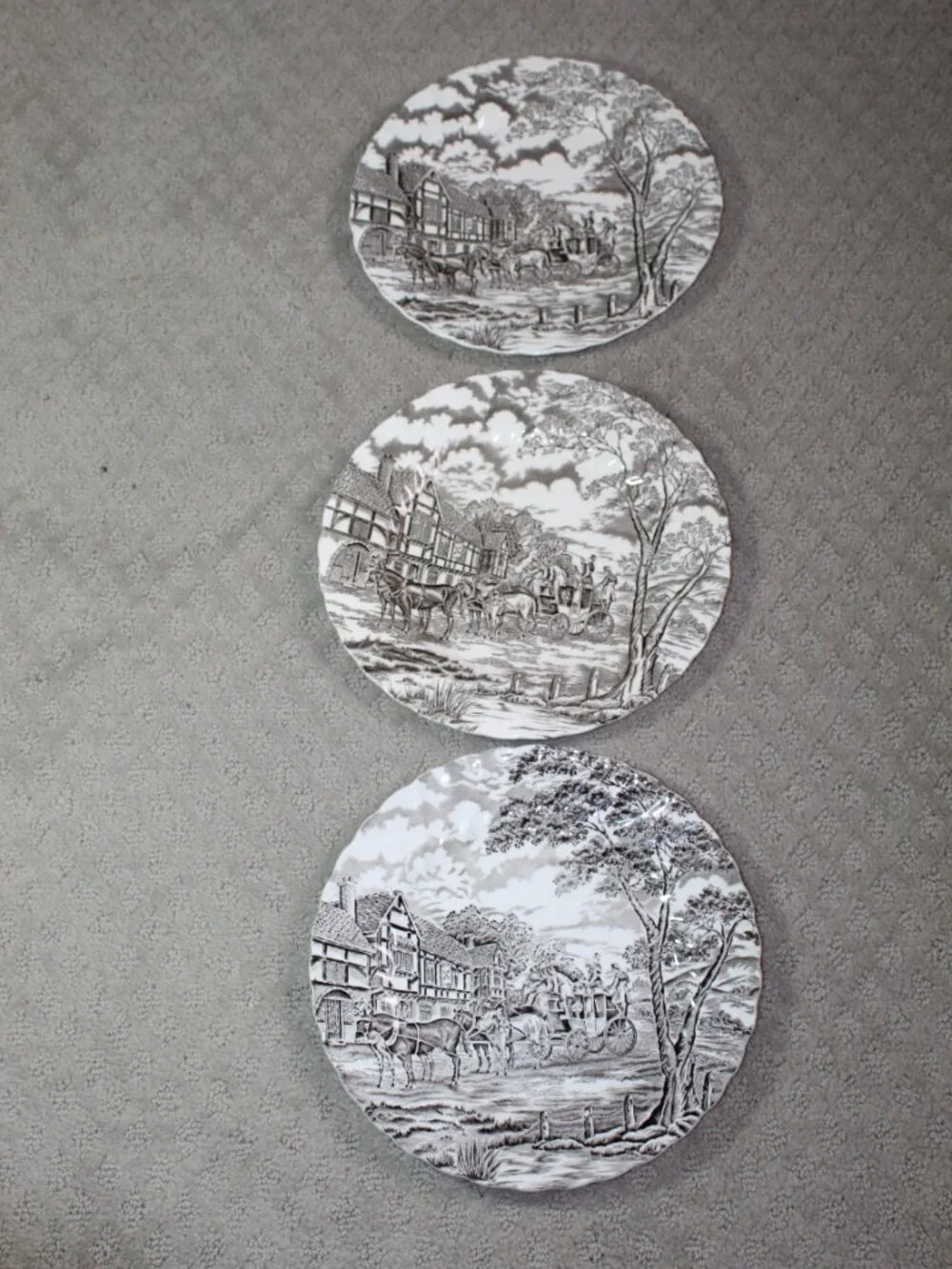 Set of 3 Vintage Royal Mail Brown White Plates Dinner  9.75